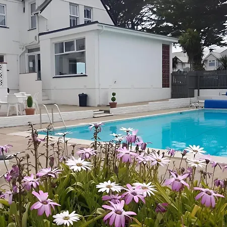 Guest house Pine 4*
