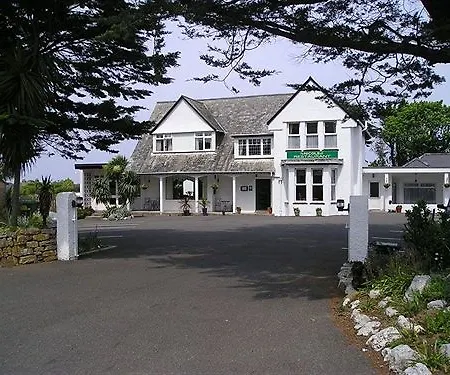 Pine 4* New Quay